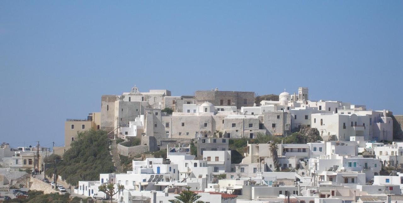Inaxos Studios, Viewing Apollo Temple. Naxos City Экстерьер фото